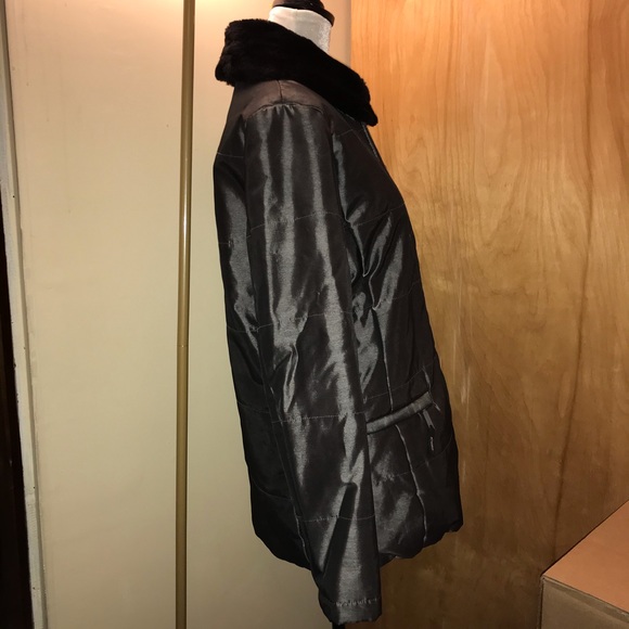 GUESS Womans Coat Jacket w/Fur Collar - Sz Small - Picture 9 of 13